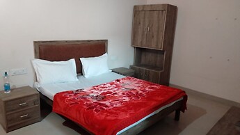 Goroomgo the diamond leaf Chandigarh