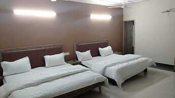 Goroomgo the diamond leaf Chandigarh
