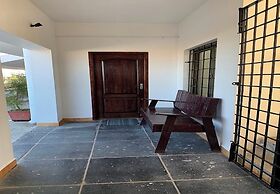 The French Villa Elite