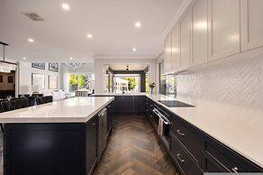 Mount Eliza Luxury Oasis