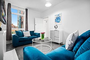 Cosy Three Bedroom Family Home With Garden