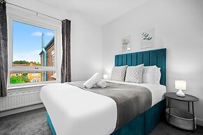 Cosy Three Bedroom Family Home With Garden