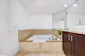 Florida Sunrise Pool Hot Tub