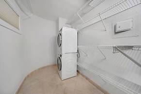 Florida Sunrise Pool Hot Tub