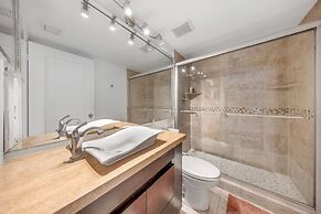 Florida Sunrise Pool Hot Tub