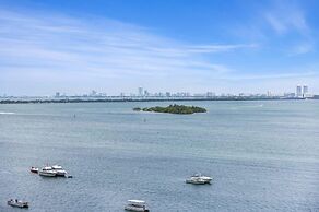 Florida Sunrise Pool Hot Tub