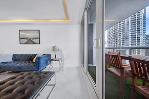 Serene and Modern Apartment Centrally Located