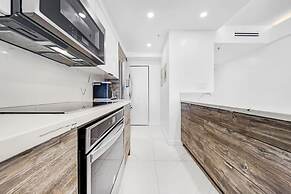 Serene and Modern Apartment Centrally Located