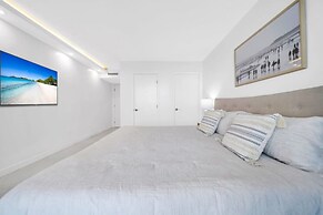 Serene and Modern Apartment Centrally Located