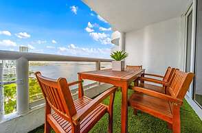 Serene and Modern Apartment Centrally Located