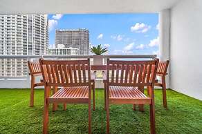 Serene and Modern Apartment Centrally Located