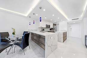 Serene and Modern Apartment Centrally Located