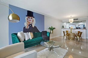 Endless Summer Direct Water View