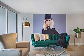 Endless Summer Direct Water View