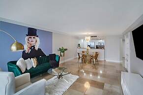 Endless Summer Direct Water View