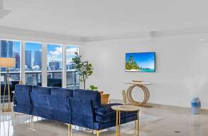 Bayside Breeze-host Covers Service Fees