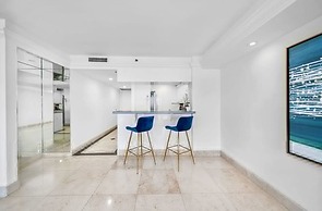 Bayside Breeze-host Covers Service Fees