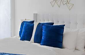 Bayside Breeze-host Covers Service Fees