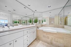 Bayside Breeze-host Covers Service Fees