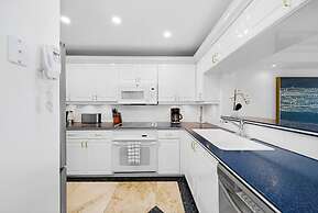 Bayside Breeze-host Covers Service Fees