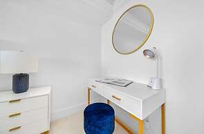 Bayside Breeze-host Covers Service Fees