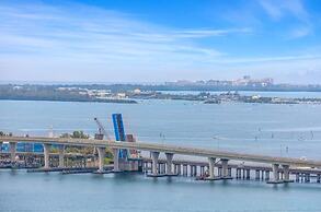 Sun Splash High Floor Pool