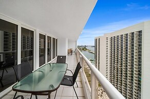 Sun Splash High Floor Pool