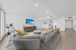 Sun Splash High Floor Pool