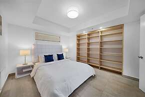 Sun Splash High Floor Pool