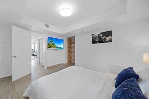 Sun Splash High Floor Pool