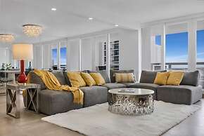 Sun Splash High Floor Pool