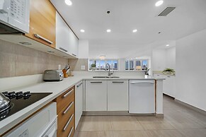 Sun Splash High Floor Pool