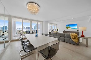 Sun Splash High Floor Pool