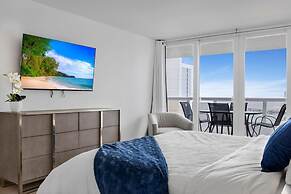 Sun Splash High Floor Pool