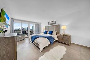 Sun Splash High Floor Pool