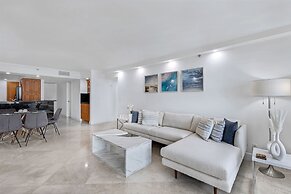 Unforgettable Water Views Oasis