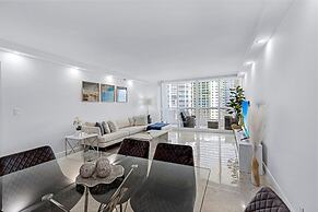 Unforgettable Water Views Oasis