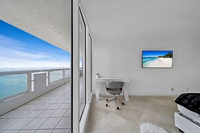 Unforgettable Water Views Oasis