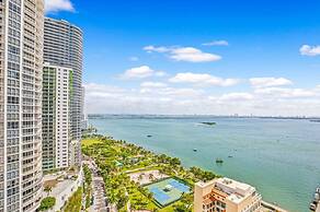 4 Bedroom Condo With Stunning Balcony View