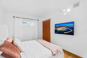 Stunning Balcony Views 4 Bedroom