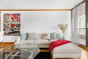 Stunning Balcony Views 4 Bedroom