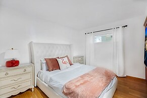 Stunning Balcony Views 4 Bedroom