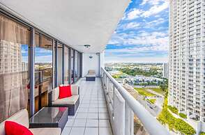 Stunning Balcony Views 4 Bedroom