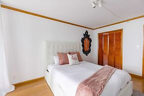 Stunning Balcony Views 4 Bedroom