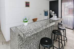 Hotel O Pondok Indah Near Gandaria City Formerly Odori Residence