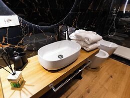 REGOLA LUXURY RELAIS