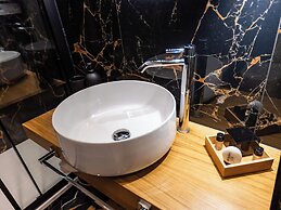 REGOLA LUXURY RELAIS