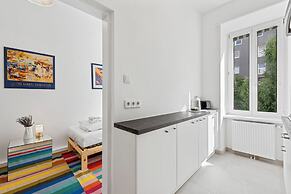 4ty3-Apartments Rochus-Market is calling