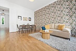 4ty3-Apartments Rochus-Market is calling