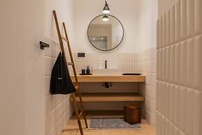 Le Giacose Design 1 by Wonderful Italy